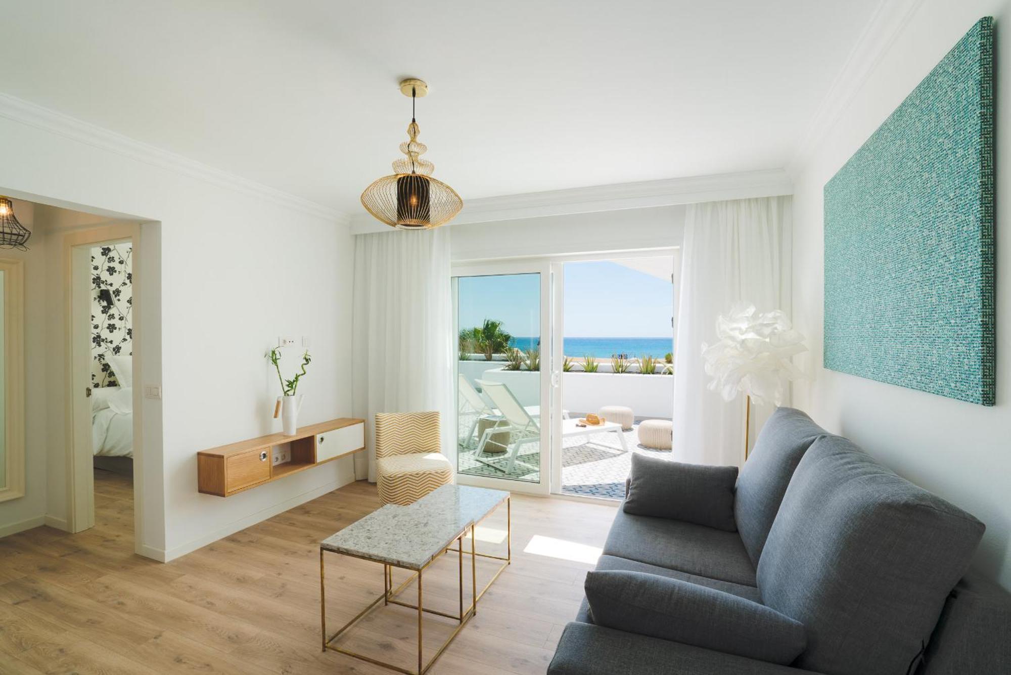 La Concha Boutique Apartments - Adults Only Arrecife  Exterior photo